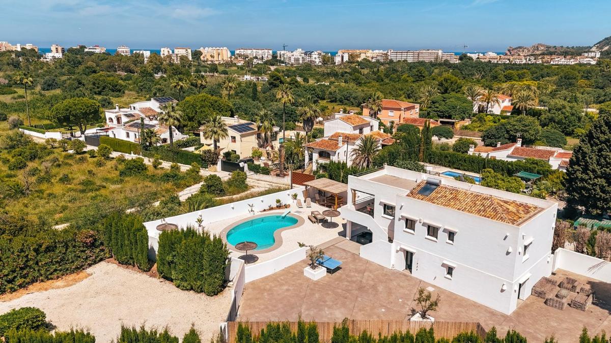 Недвижимость на продажу и в аренду в Испании photo 1