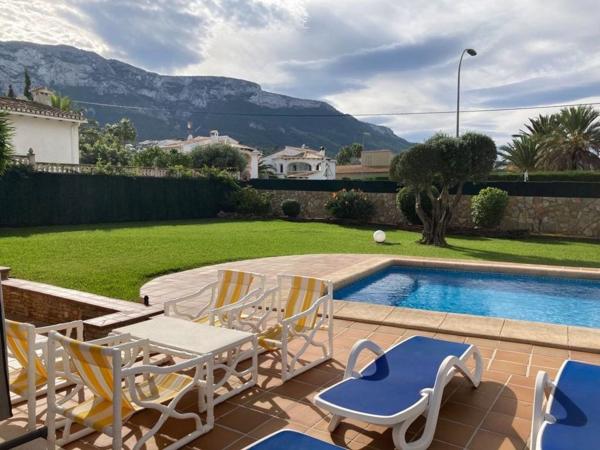 Частный шале на продаже в Casa o chalet en Centro Urbano, Denia, Дения photo 1