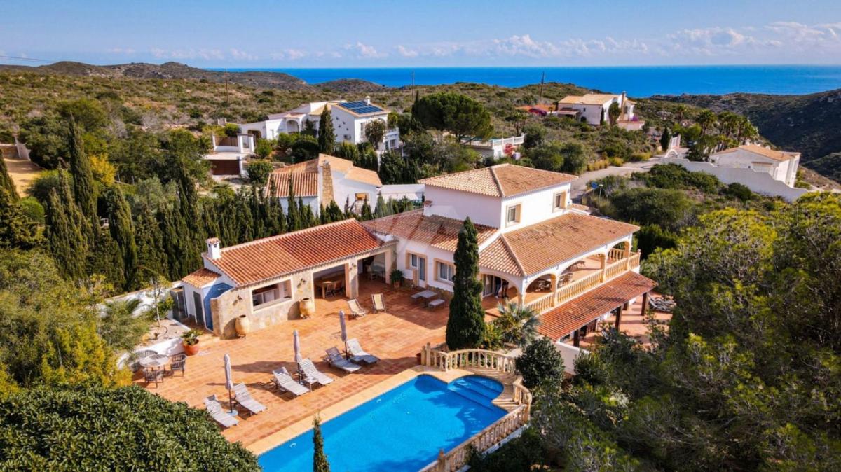 Properties for sale and rent in Spain photo 1