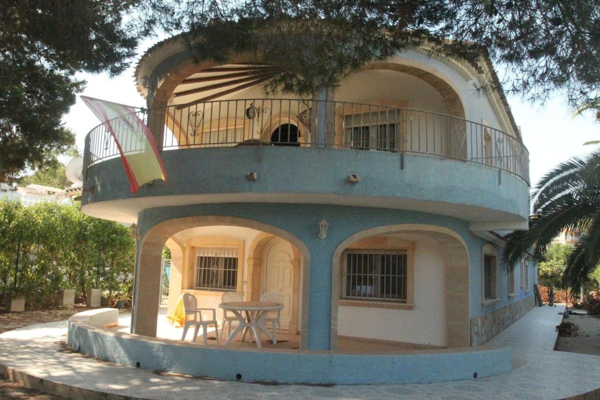 Properties for sale and rent in Spain photo 3