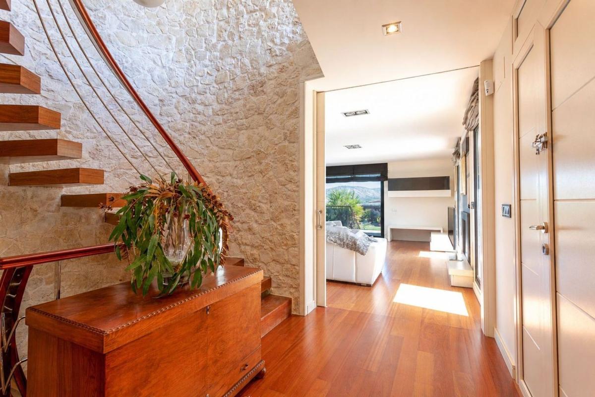 Properties for sale and rent in Spain photo 3