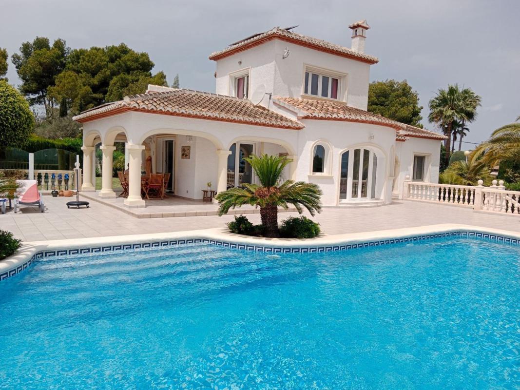 Properties for sale and rent in Spain photo 1