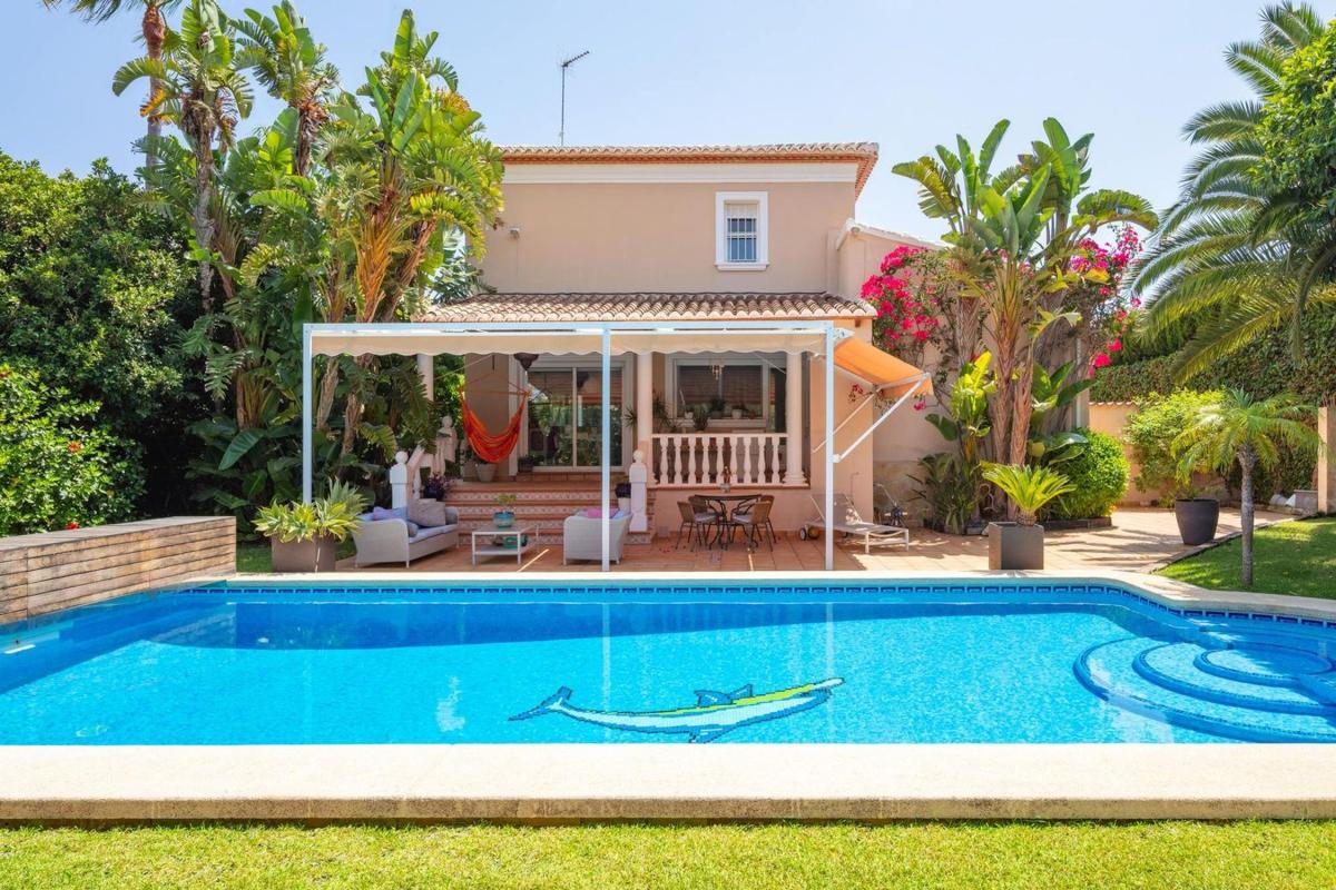 Properties for sale and rent in Spain photo 3
