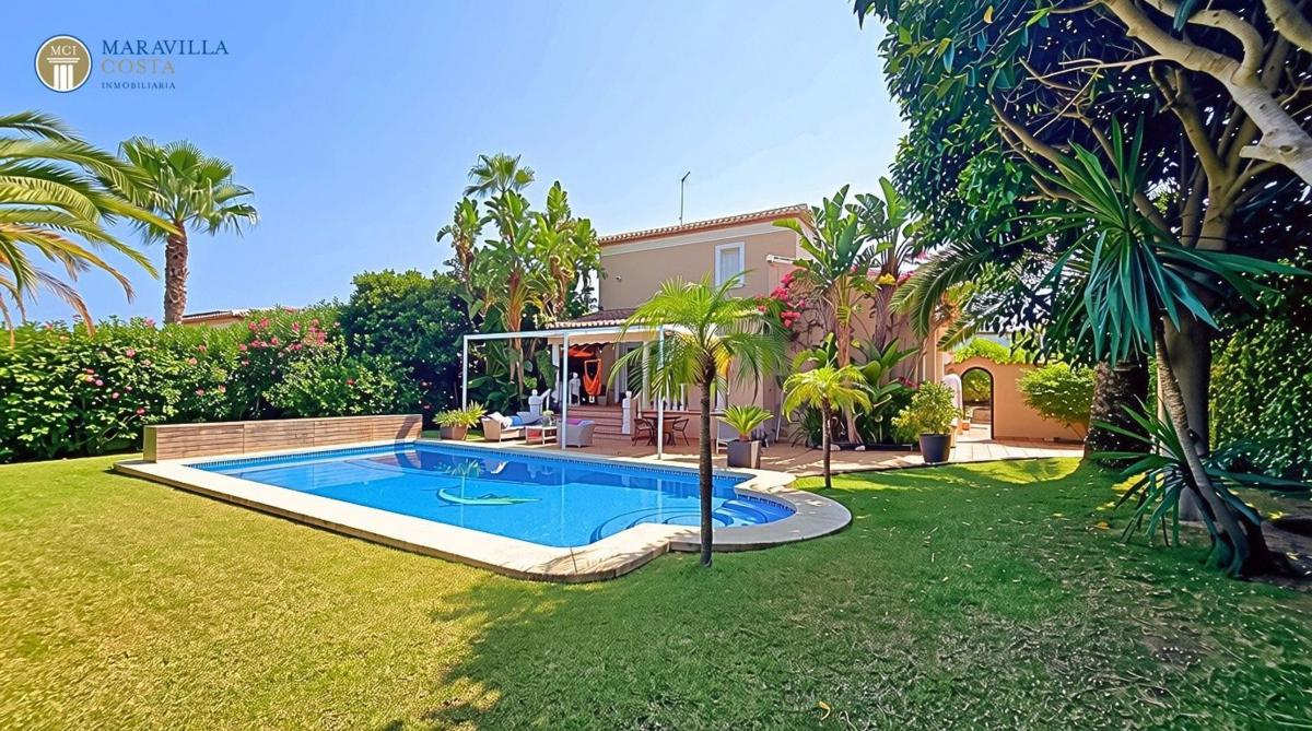 Sale of independent chalet in Casa o chalet en Adsubia, Jávea/Xàbia, Jávea/Xàbia
photo 1