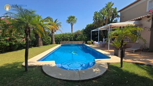 Independent chalet for sale in Casa o chalet en Adsubia, Jávea/Xàbia, Jávea/Xàbia
thumbnail 2