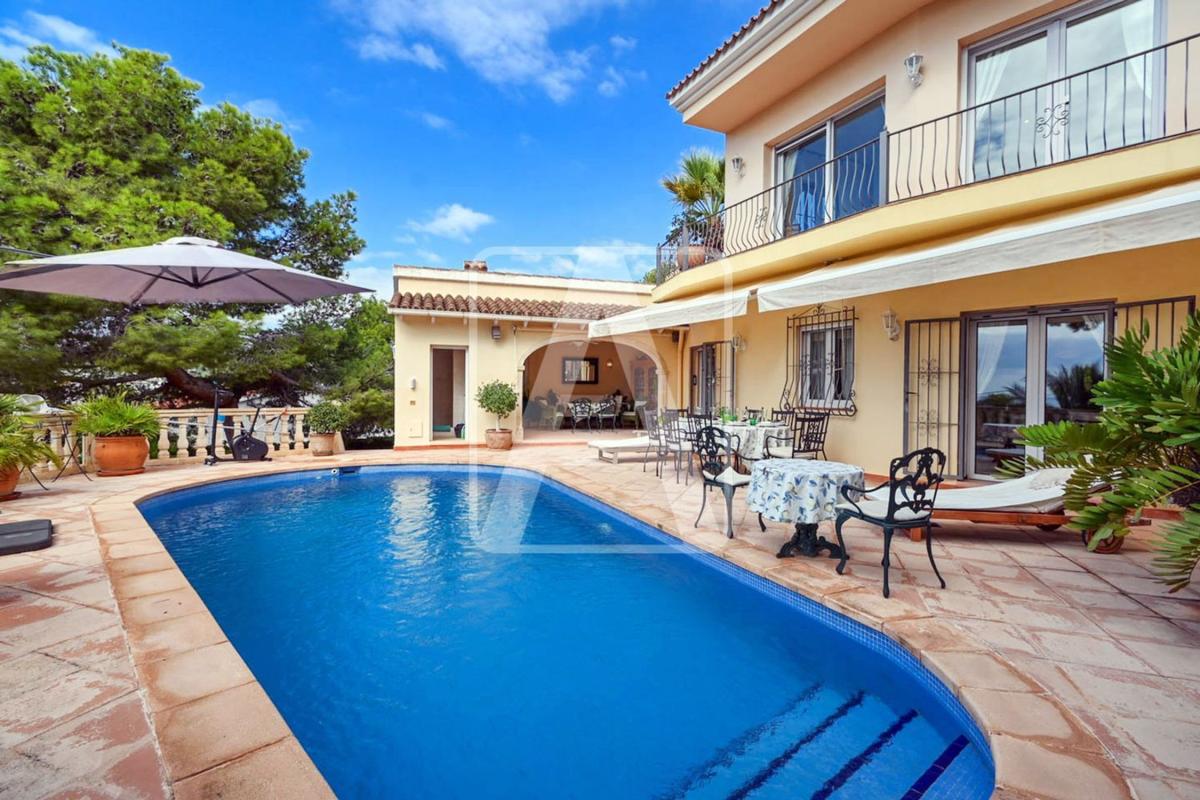 Properties for sale and rent in Spain photo 3