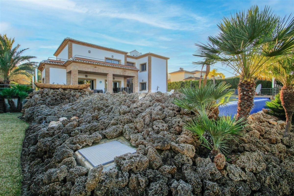 Продажа отдельного шале в  Casa o chalet en Sol de Este - Puerta Fenicia, Jávea/Xàbia, Хавья/Хабия photo 2