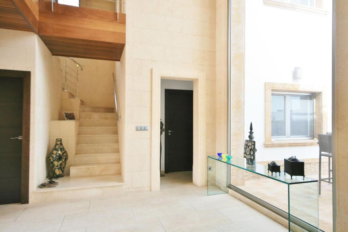 Недвижимость на продажу и в аренду в Испании photo 5