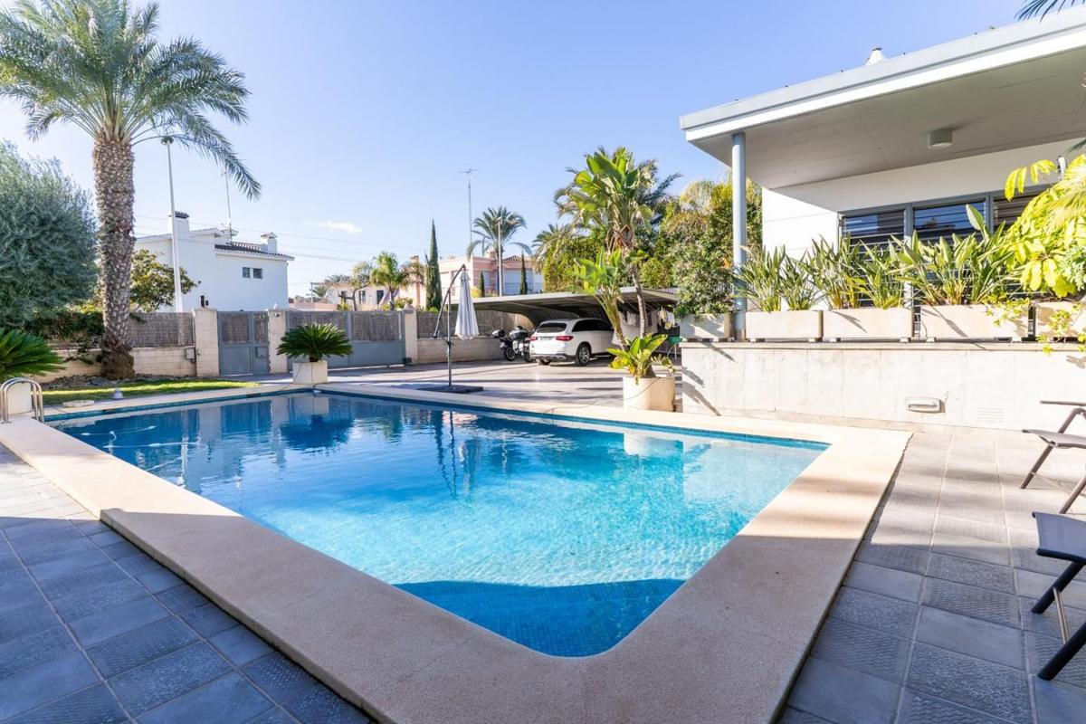 Properties for sale and rent in Spain photo 5