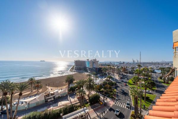 Ático en venta en  Ático en Avenida Juan Bautista Lafora, Casco Histórico-Santa Cruz, Alicante / Alacant, Alicante / Alacant photo 3