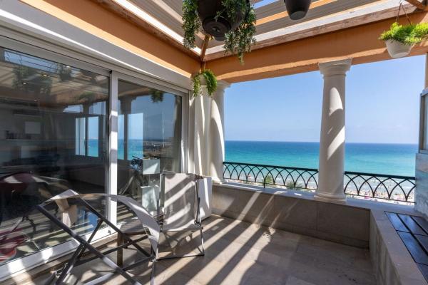 Sale of flat in Piso en Avenida Juan Bautista Lafora, 8, Casco Histórico-Santa Cruz, Alicante / Alacant, Alicante
photo 1