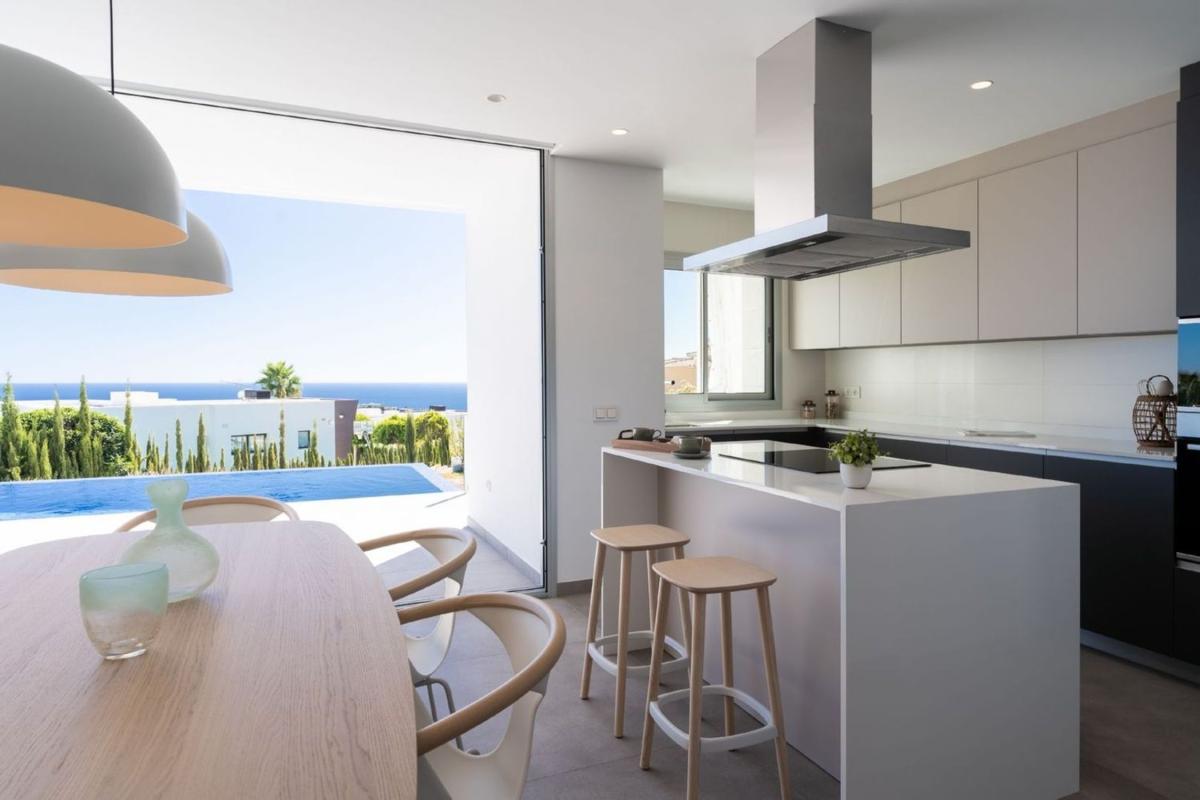 Properties for sale and rent in Spain photo 5