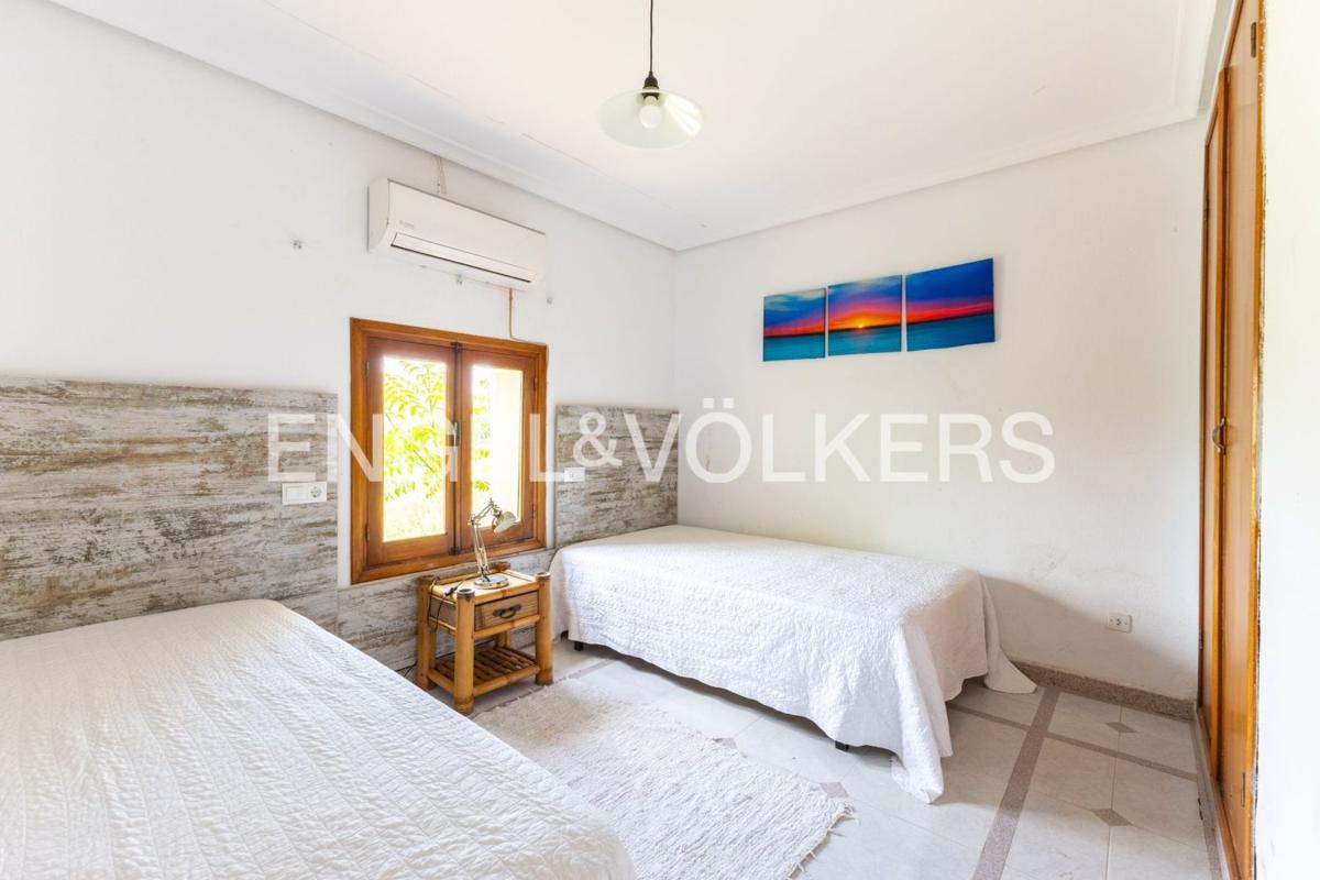 Недвижимость на продажу и в аренду в Испании photo 3