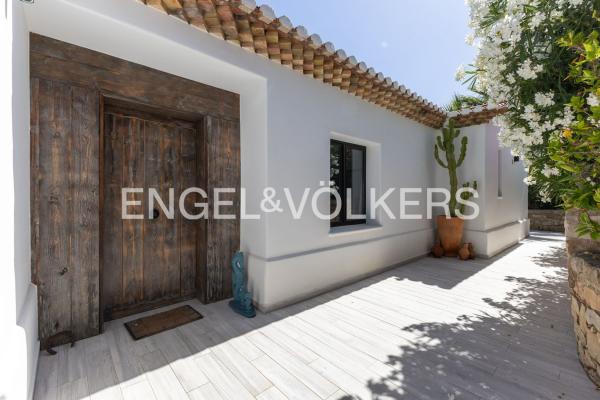 Casa o chalet independiente en Les Rotes/Las Rotas, Denia thumbnail 2