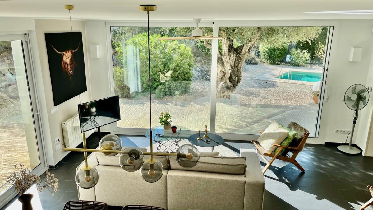 Properties for sale and rent in Spain photo 3