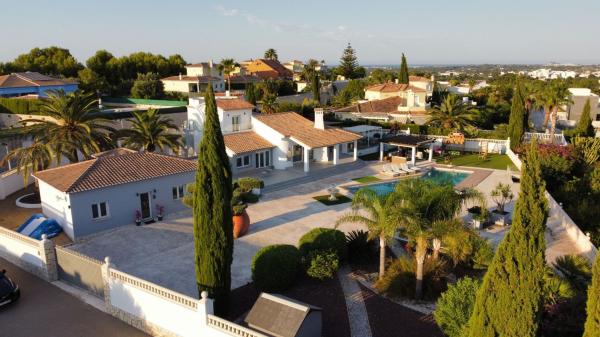 Casa o chalet independiente en Avenida de l'Oest, 10, La Xara - La Sella - Jesús Pobre, Denia thumbnail 3