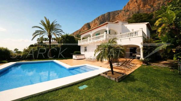Chalet wolnostojący na sprzedaż w Casa o chalet en Montgó - Ermita, Jávea/Xàbia, Jávea/Xàbia photo 1