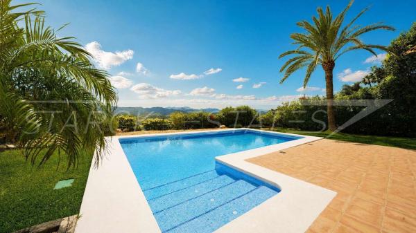 Chalet wolnostojący na sprzedaż w Casa o chalet en Montgó - Ermita, Jávea/Xàbia, Jávea/Xàbia thumbnail 2