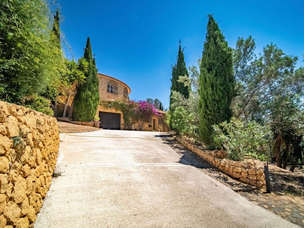 Properties for sale and rent in Spain photo 5