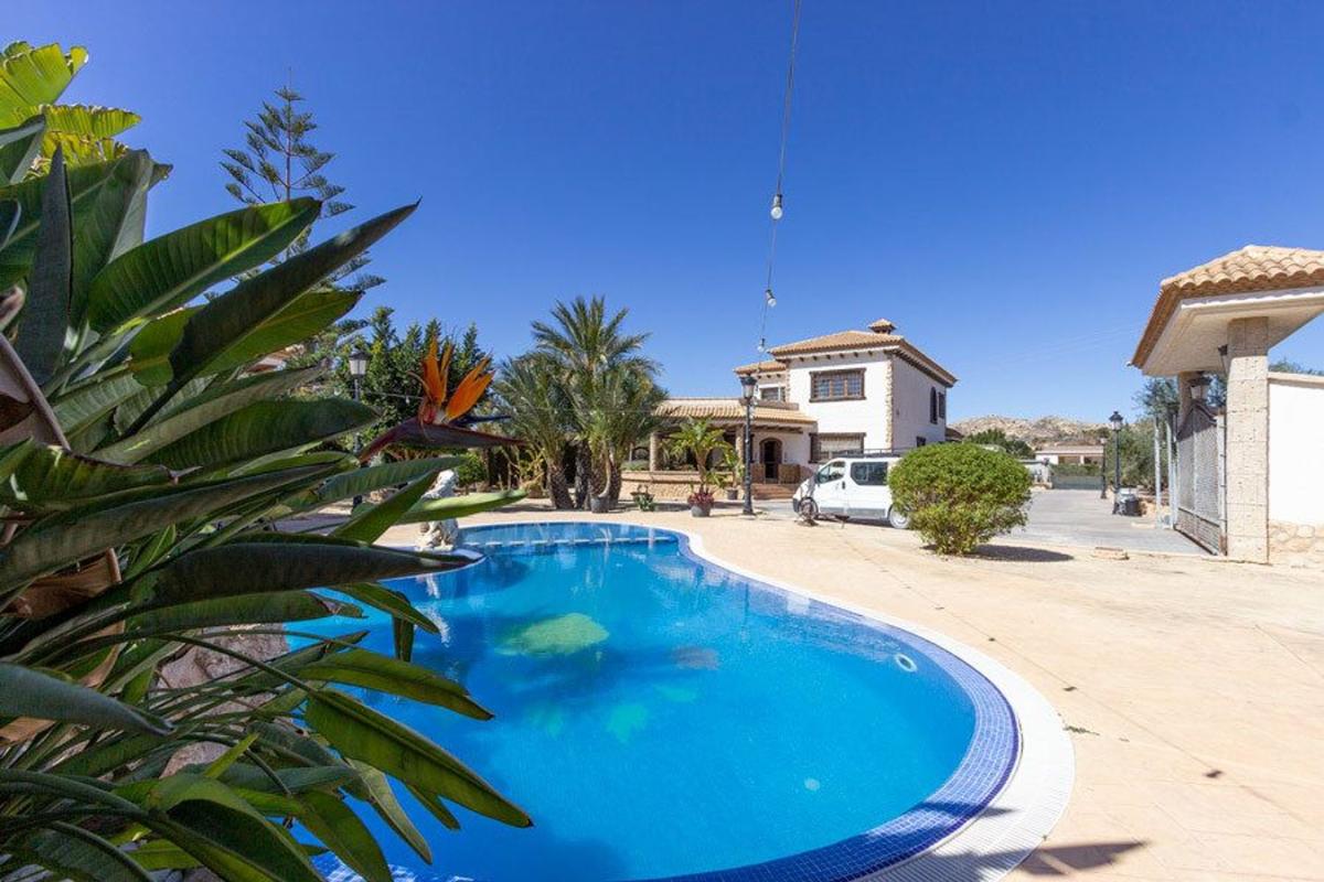 Sprzedaż niezależnego domku jednorodzinnego w Casa o chalet en La Galia-Bonavista, Elche / Elx, Elche / Elx photo 2