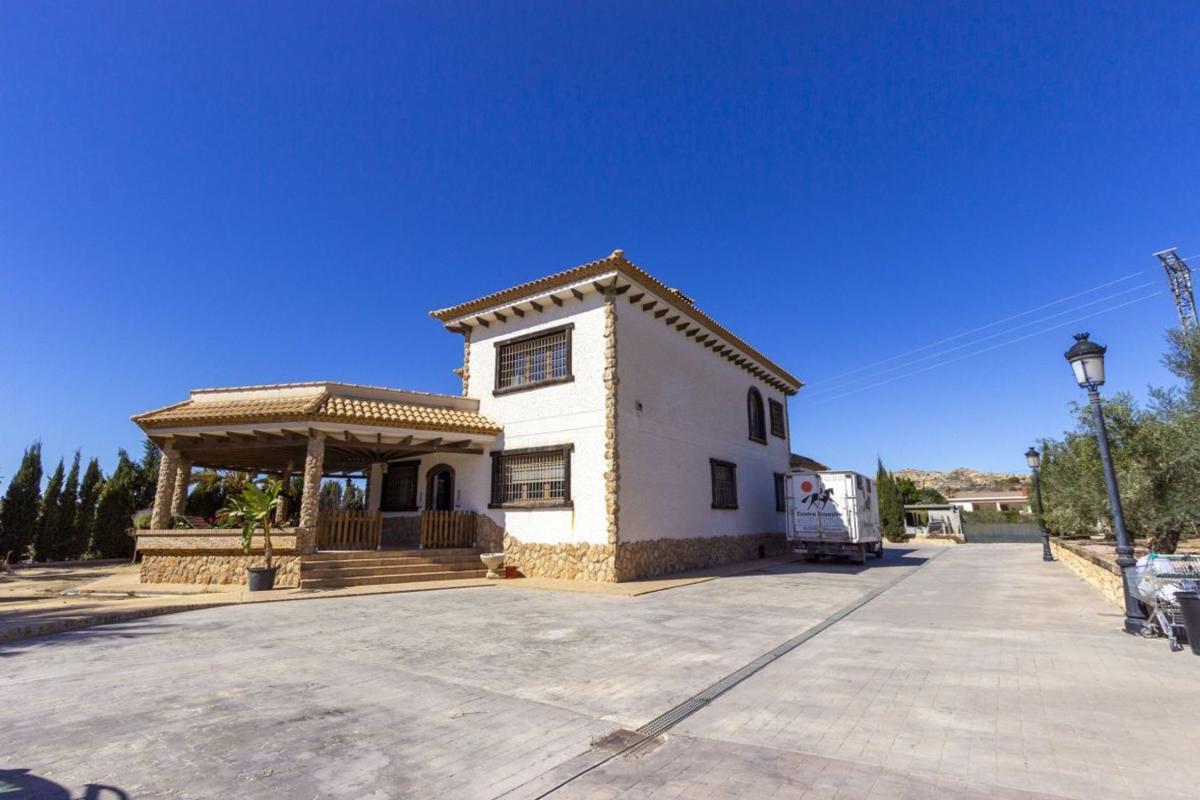 Sprzedaż niezależnego domku jednorodzinnego w Casa o chalet en La Galia-Bonavista, Elche / Elx, Elche / Elx photo 4