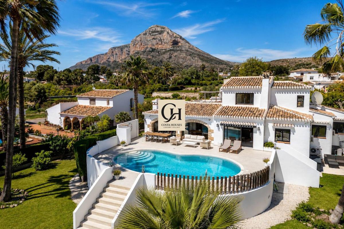 Propiedades en venta y alquiler en España photo 1