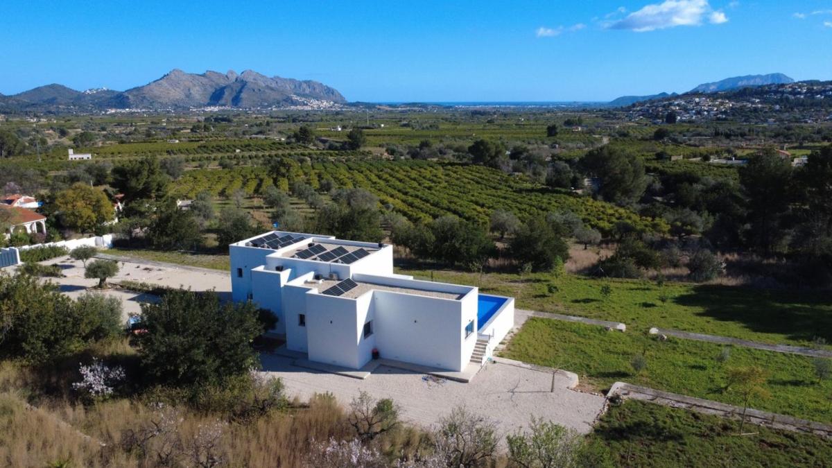 Propiedades en venta y alquiler en España photo 5
