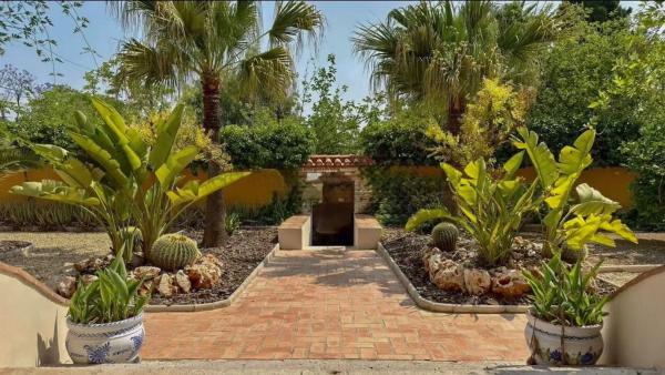 Chalet independiente en venta en Casa o chalet en Vistahermosa, Alicante / Alacant, Alicante / Alacant
 photo 4