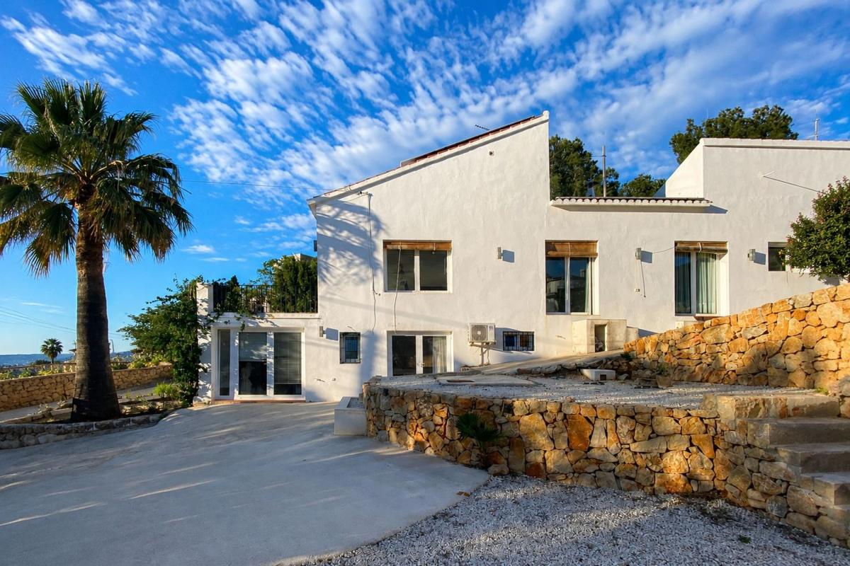 Недвижимость на продажу и в аренду в Испании photo 4