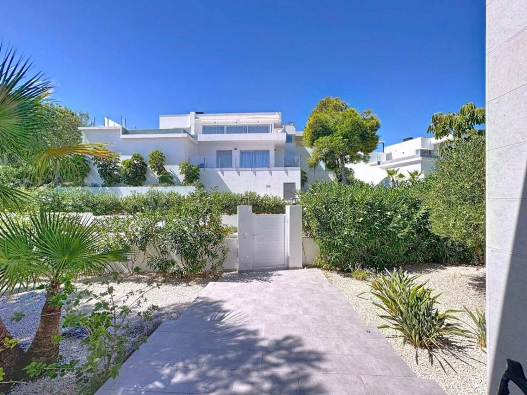 Properties for sale and rent in Spain photo 2