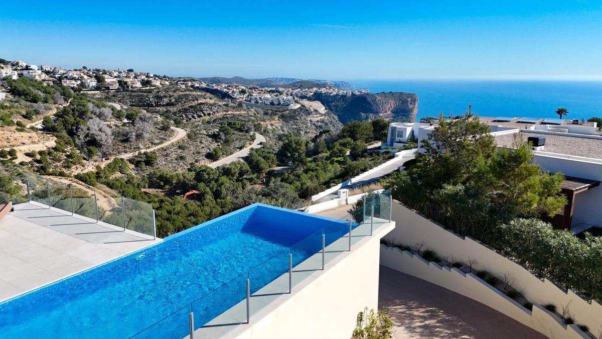 Venta de chalet independiente en Casa o chalet en Calle Lirios, 84, Cumbre del Sol, Benitachell, Benitachell
photo 2
