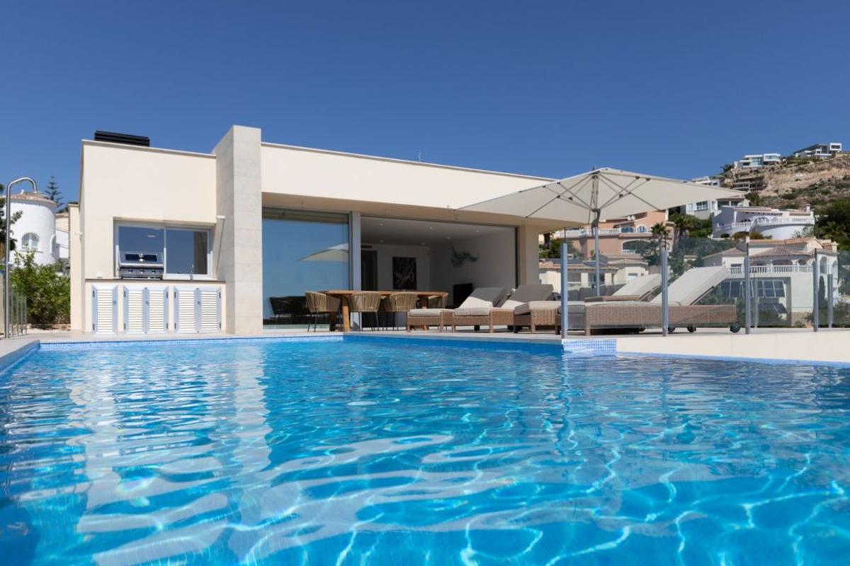 Properties for sale and rent in Spain photo 3