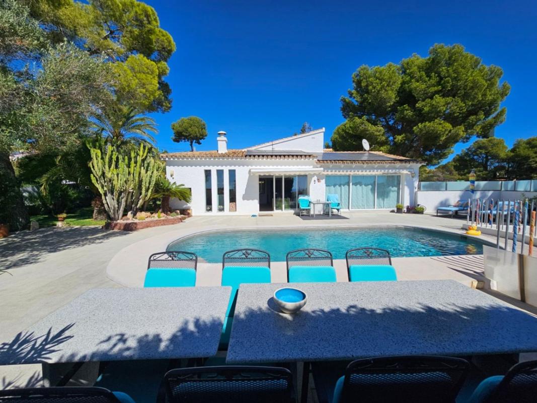 Sale of independent chalet in Casa o chalet en Moravit-Cap Blanc, Moraira, Moraira
photo 1