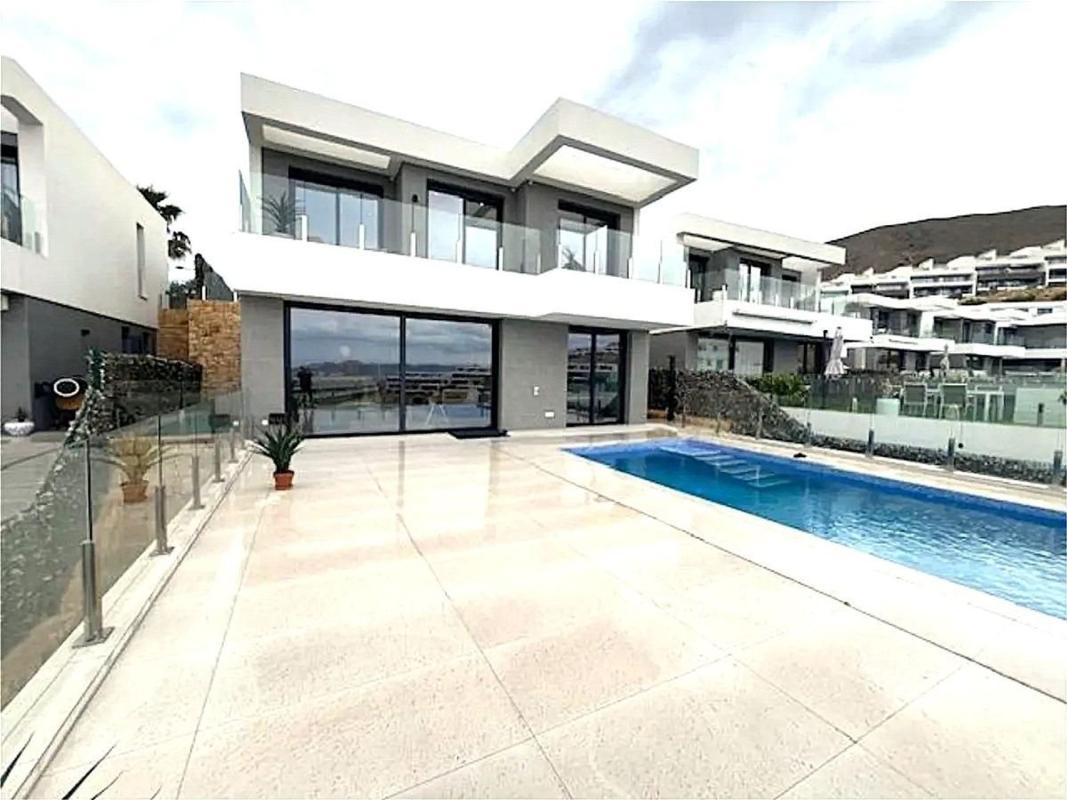 Properties for sale and rent in Spain photo 1