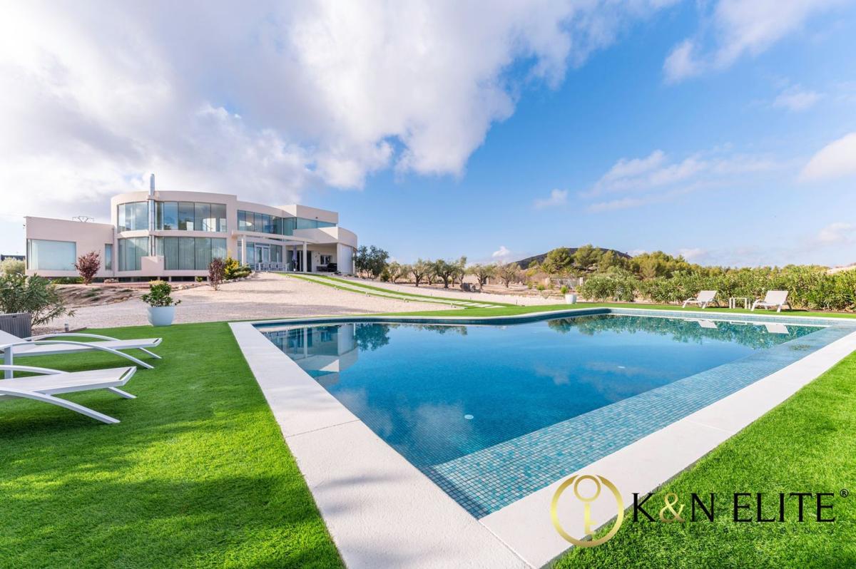 Properties for sale and rent in Spain photo 4