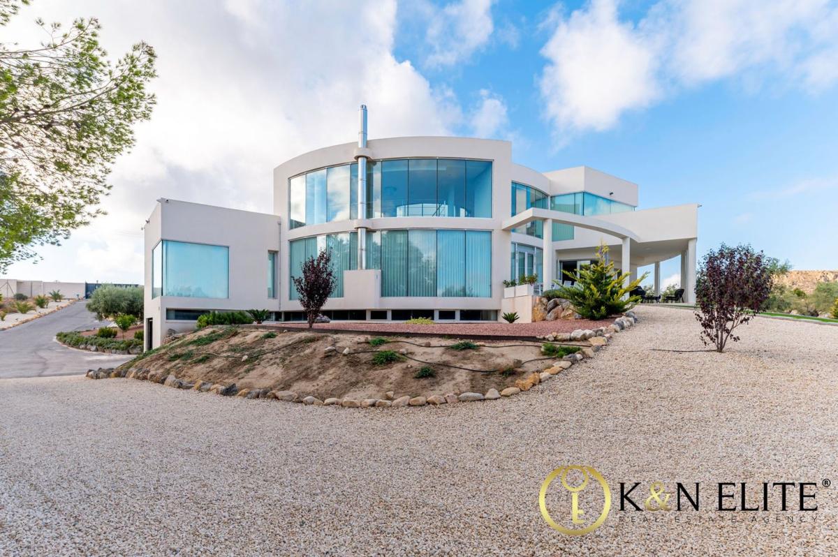 Properties for sale and rent in Spain photo 5