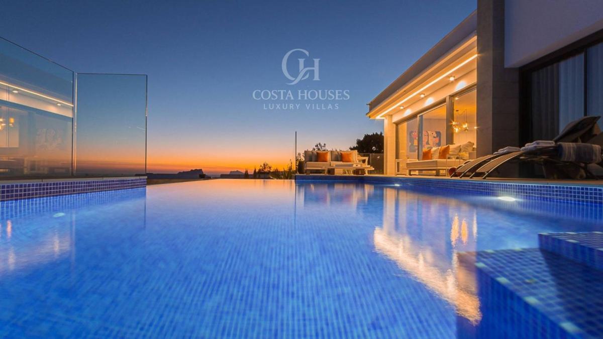 Properties for sale and rent in Spain photo 3