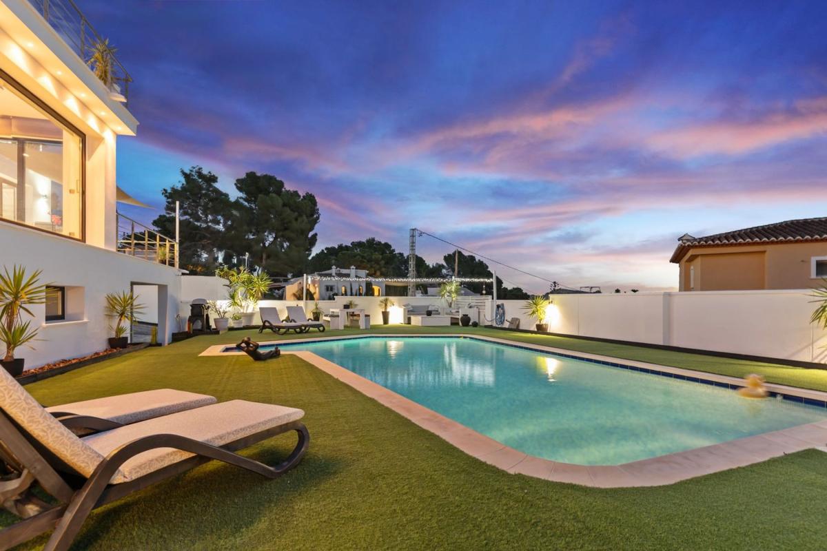 Properties for sale and rent in Spain photo 3