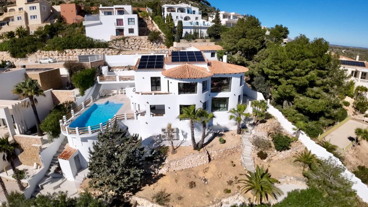 Properties for sale and rent in Spain photo 1