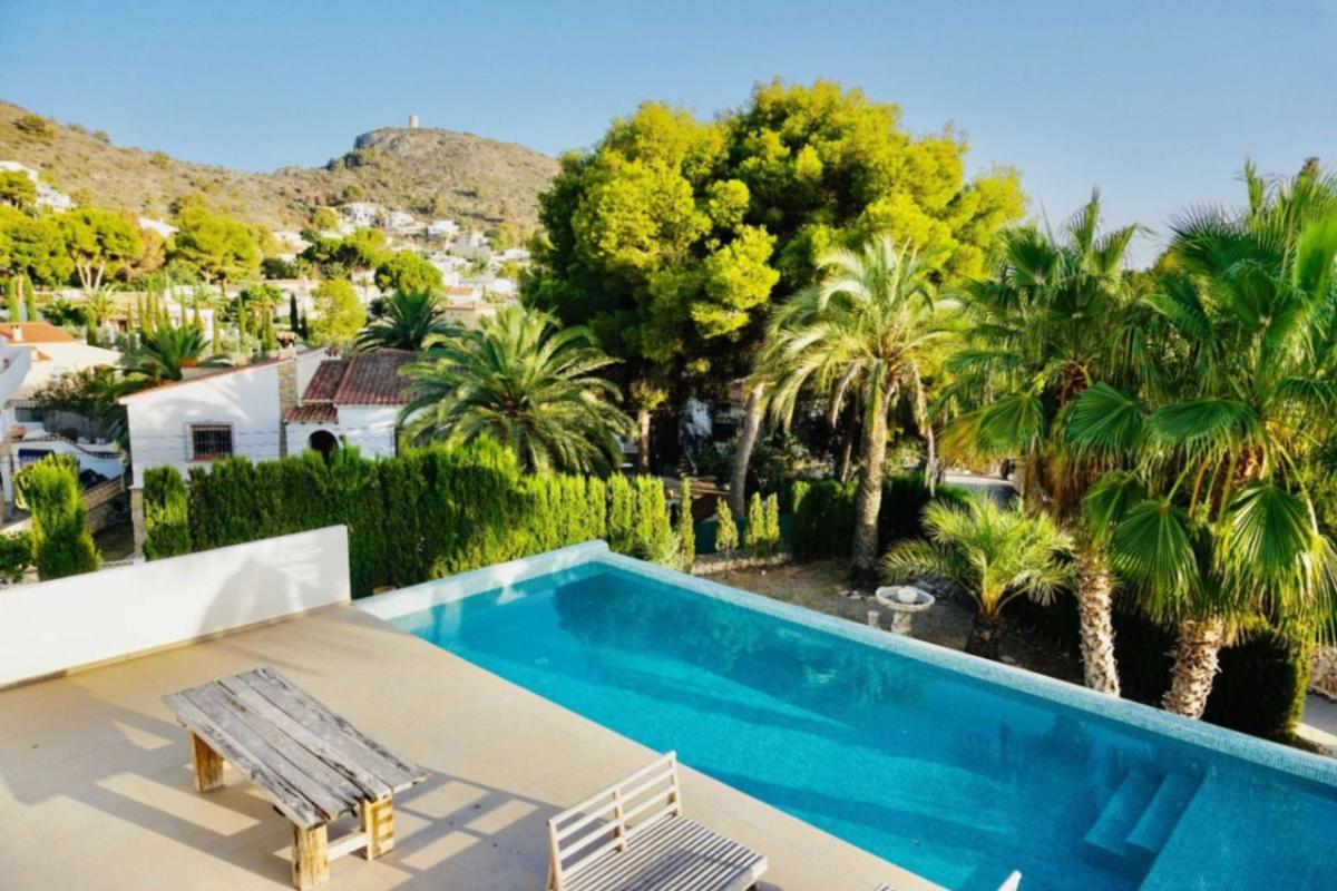 Sprzedaż niezależnego domku jednorodzinnego w Casa o chalet en El Portet-Pla del Mar, Moraira, Moraira photo 1