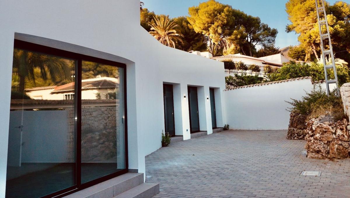 Properties for sale and rent in Spain photo 4