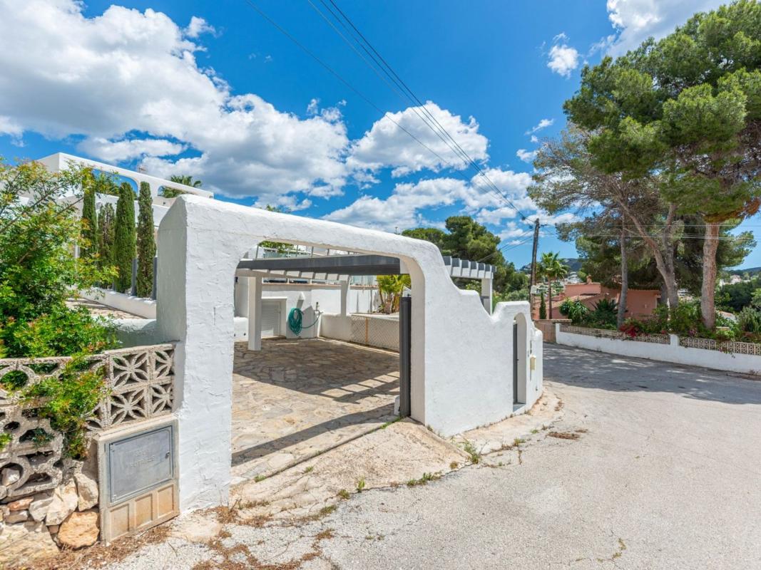 Properties for sale and rent in Spain photo 5