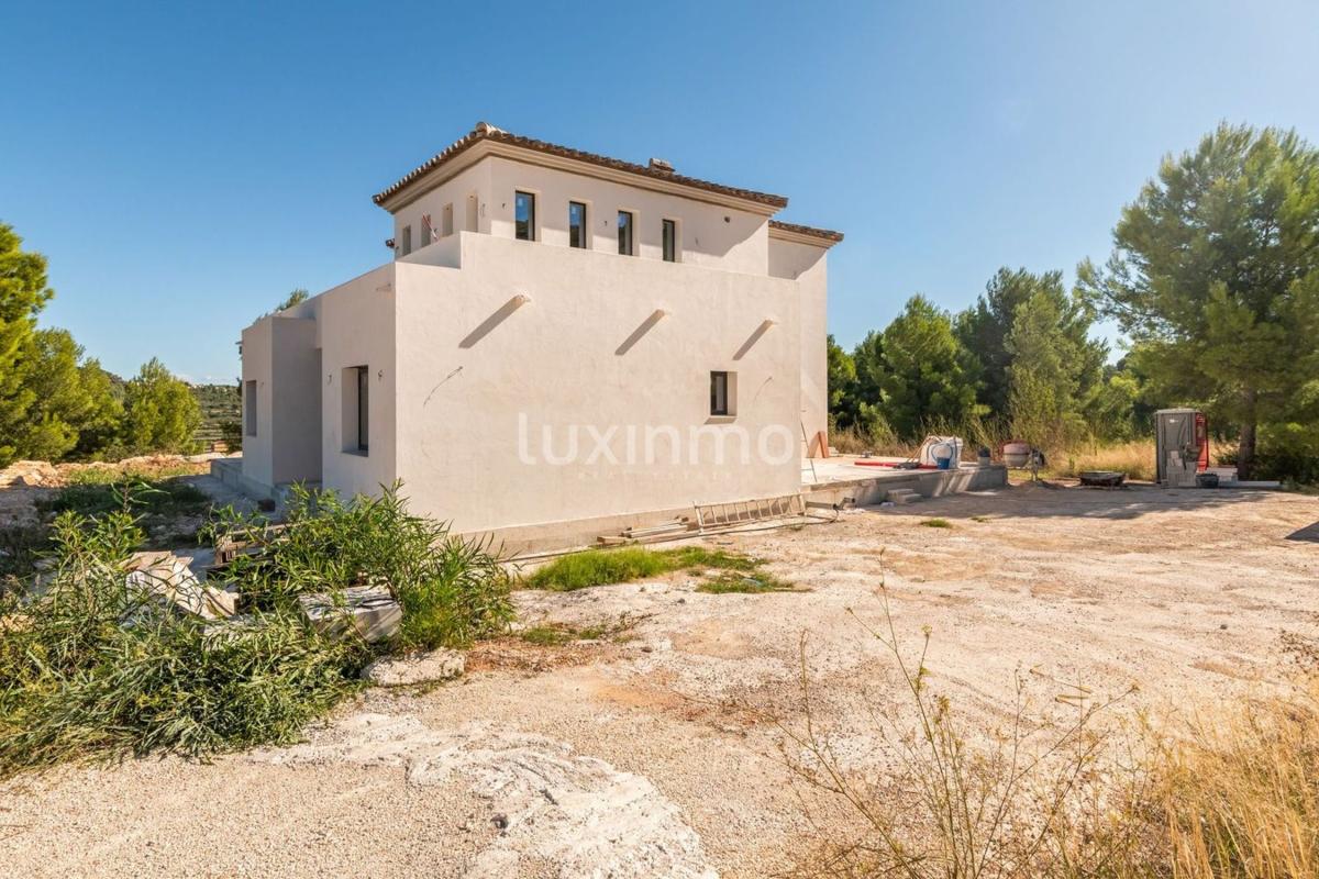 Properties for sale and rent in Spain photo 3