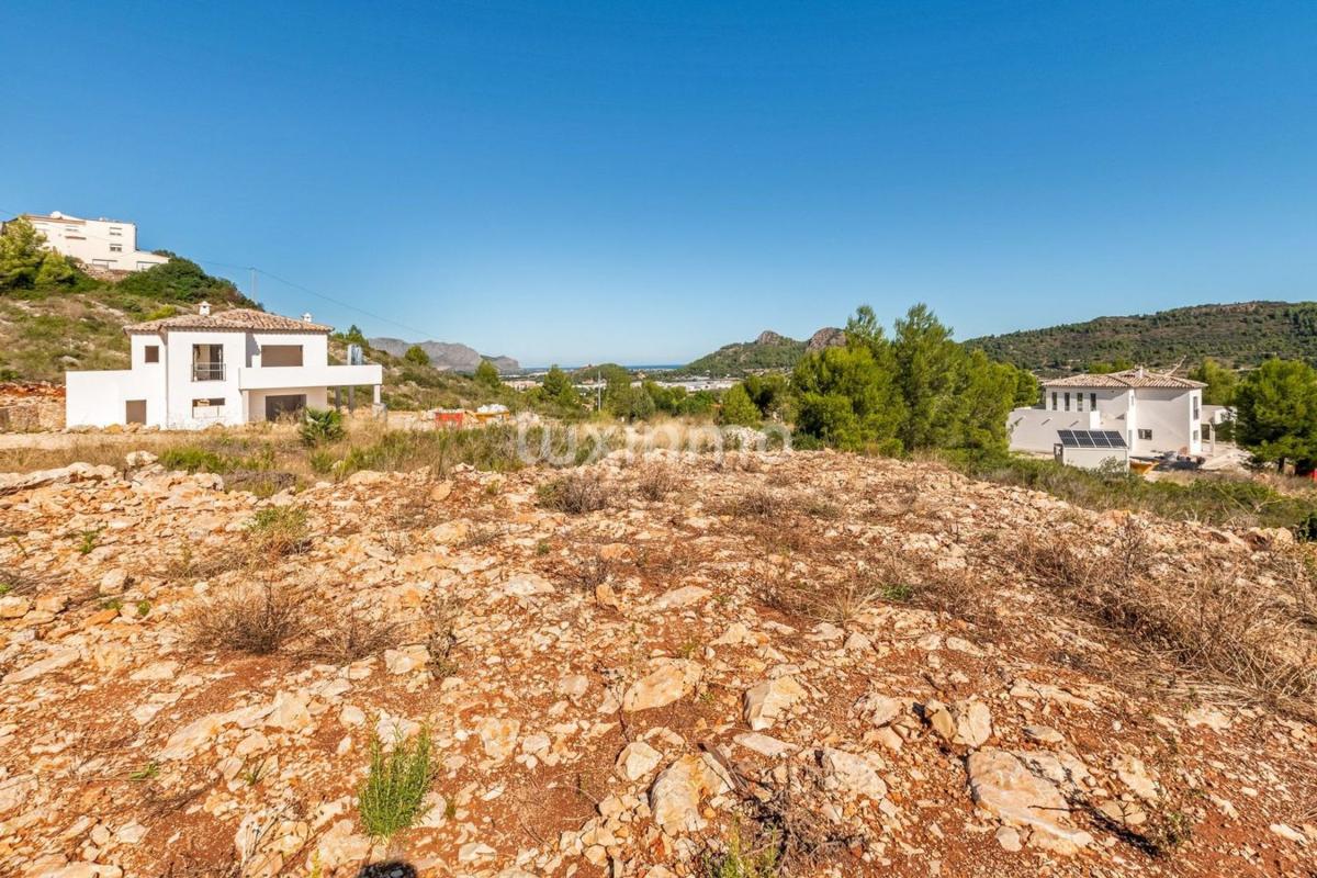 Properties for sale and rent in Spain photo 5