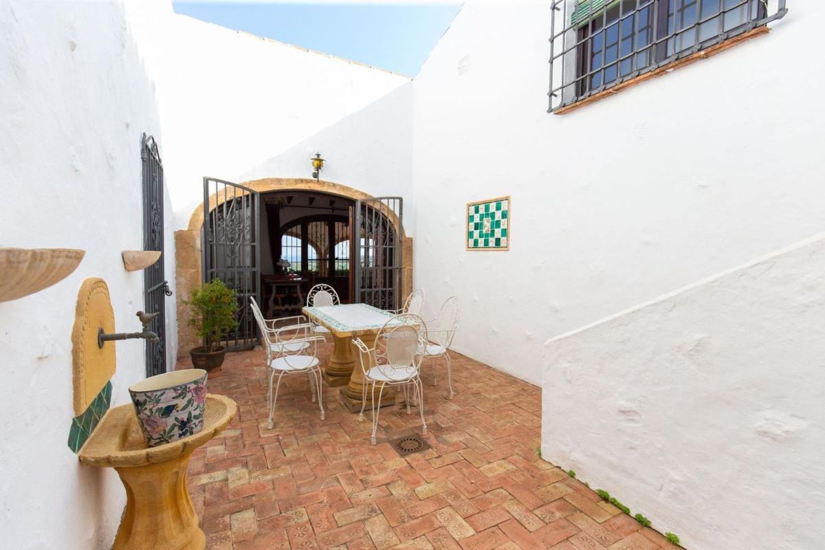 Propiedades en venta y alquiler en España photo 5