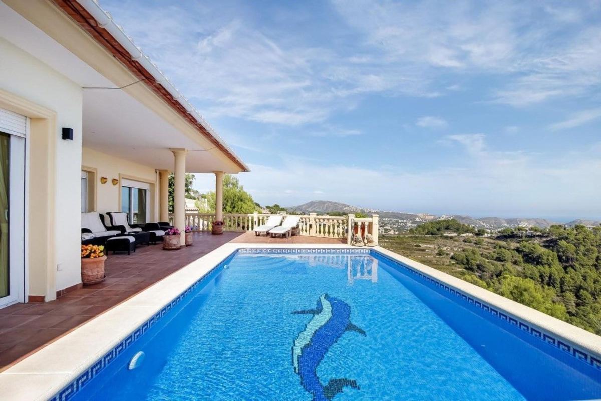 Sale of independent chalet in Casa o chalet en Casco Urbano, Moraira, Moraira
photo 3