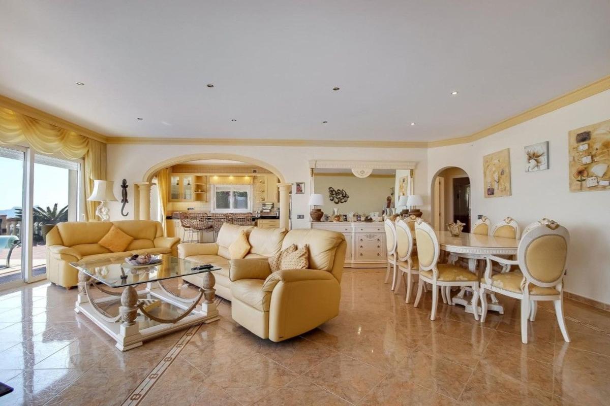 Sale of independent chalet in Casa o chalet en Casco Urbano, Moraira, Moraira
photo 5