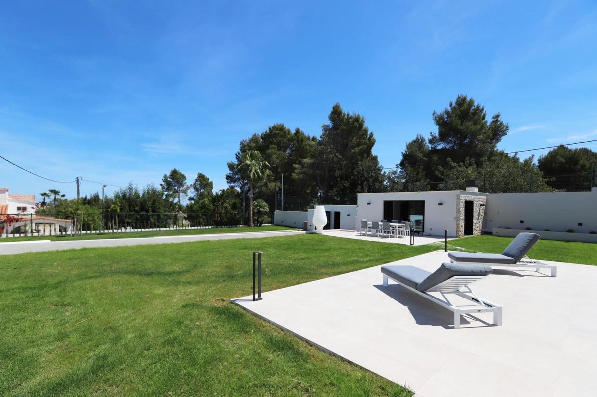 Properties for sale and rent in Spain photo 5