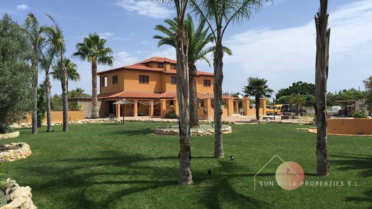 Properties for sale and rent in Spain photo 2