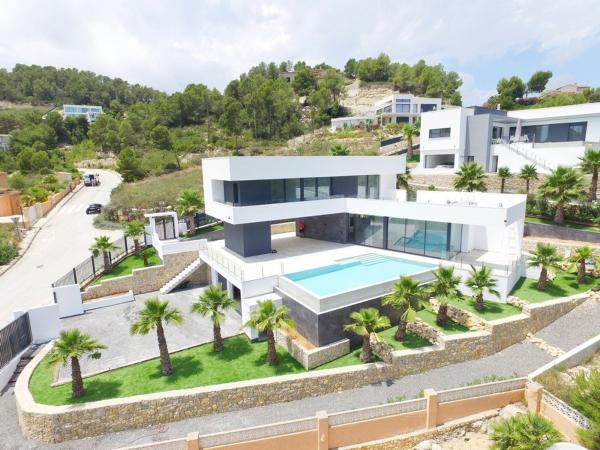 Chalet wolnostojący na sprzedaż w  Casa o chalet en Sol de Este - Puerta Fenicia, Jávea/Xàbia, Jávea/Xàbia photo 1